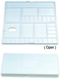 白いプラスチック ペンキのパレットの水彩画の絵画付属品の別のサイズの別の形